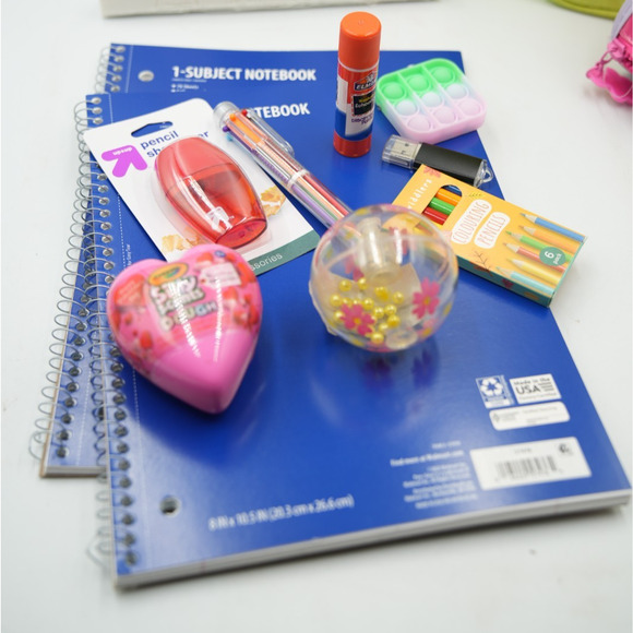 All in Motion Backpack Back to School Bundle w/ Supplies, Lunch Bag - Picture 16 of 16